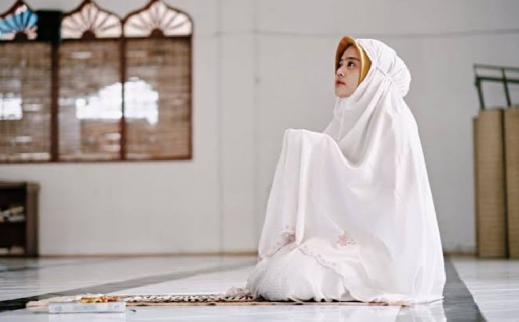 Khasiat Mengerjakan Sholat Dhuha 2 4 6 8 12 Rakaat, Memperlancar Rezeki dan Penghapus Dosa