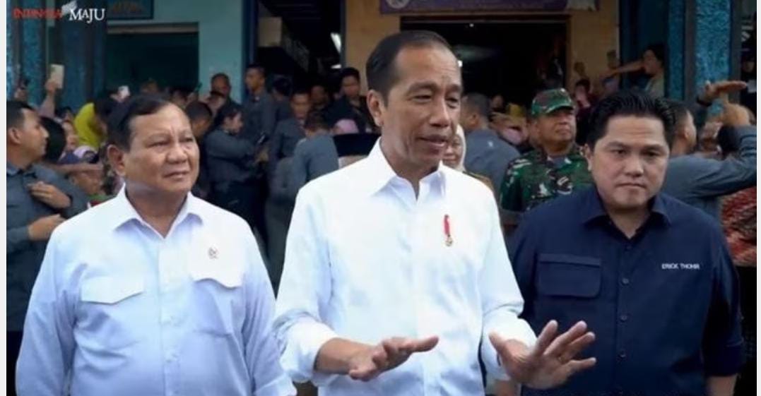 Ditanya Soal Koalisi Prabowo-Erick Tohir di Pilpres 2024, Presiden Jokowi Tersenyum Lebar