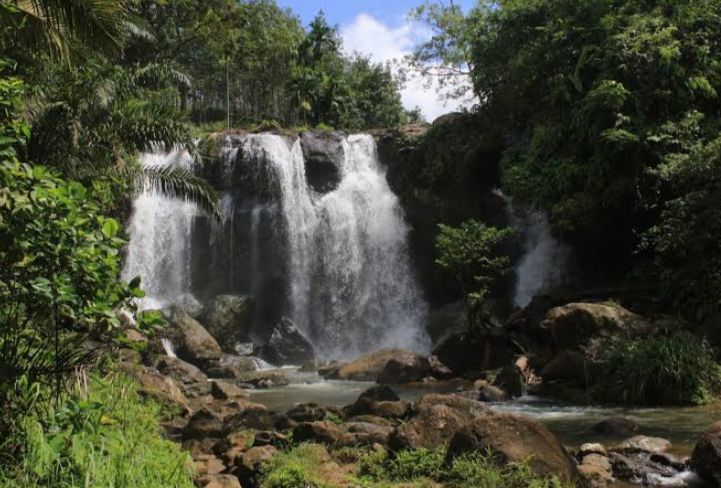 Wisata Curug Pesuk Bengkulu Tengah, Keindahan Asri Tiada Tandingan!