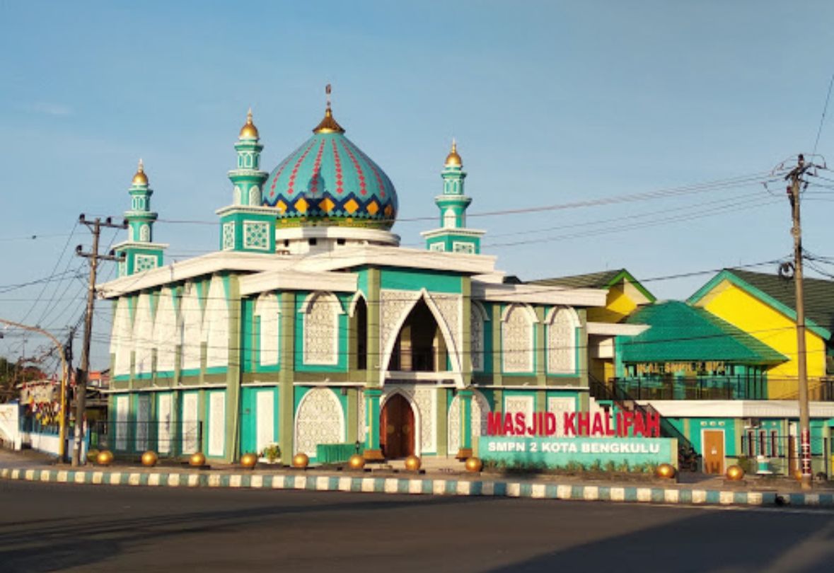 Bikin Semua Terpukau, Ini Keindahan Masjid Khalifah di Bengkulu