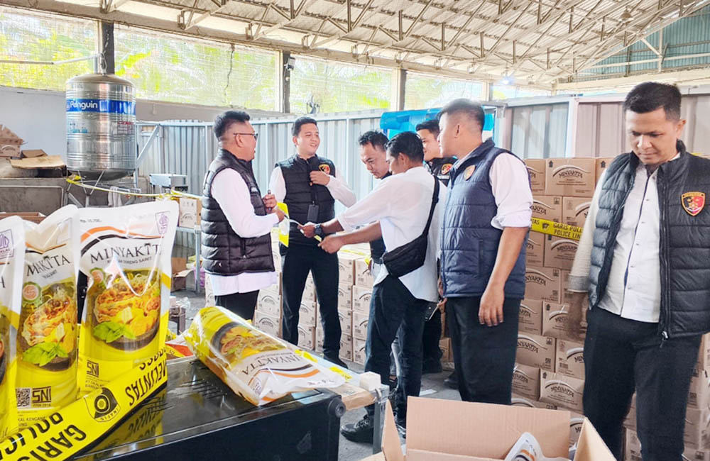 Geledah Gudang Migor BMP, Polda Bengkulu Sita Ribuan Dus MinyaKita Oplosan
