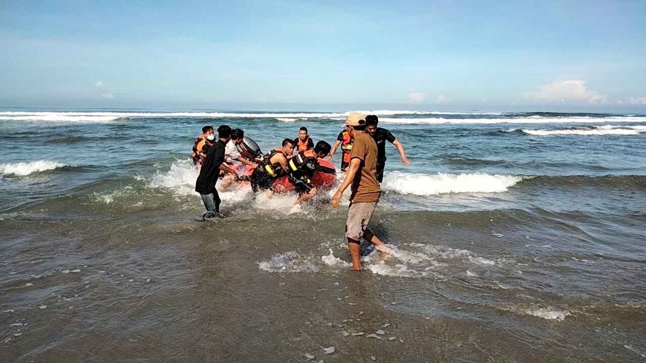 8 Warga Palembang Tenggelam di Pantai Panjang Bengkulu, 3 Orang Dilaporkan Meninggal Dunia 