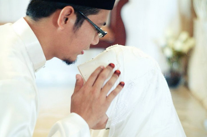 Pernikahan dan Tata Cara Doa Malam Pertama bagi Pengantin Baru Sebelum Begitu