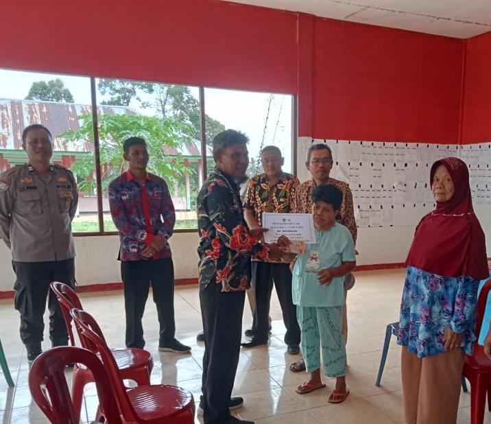 Pemdes Melati Harjo Perdana Salurkan Program BLT-DD TA 2024 di Kecamatan Ketahun