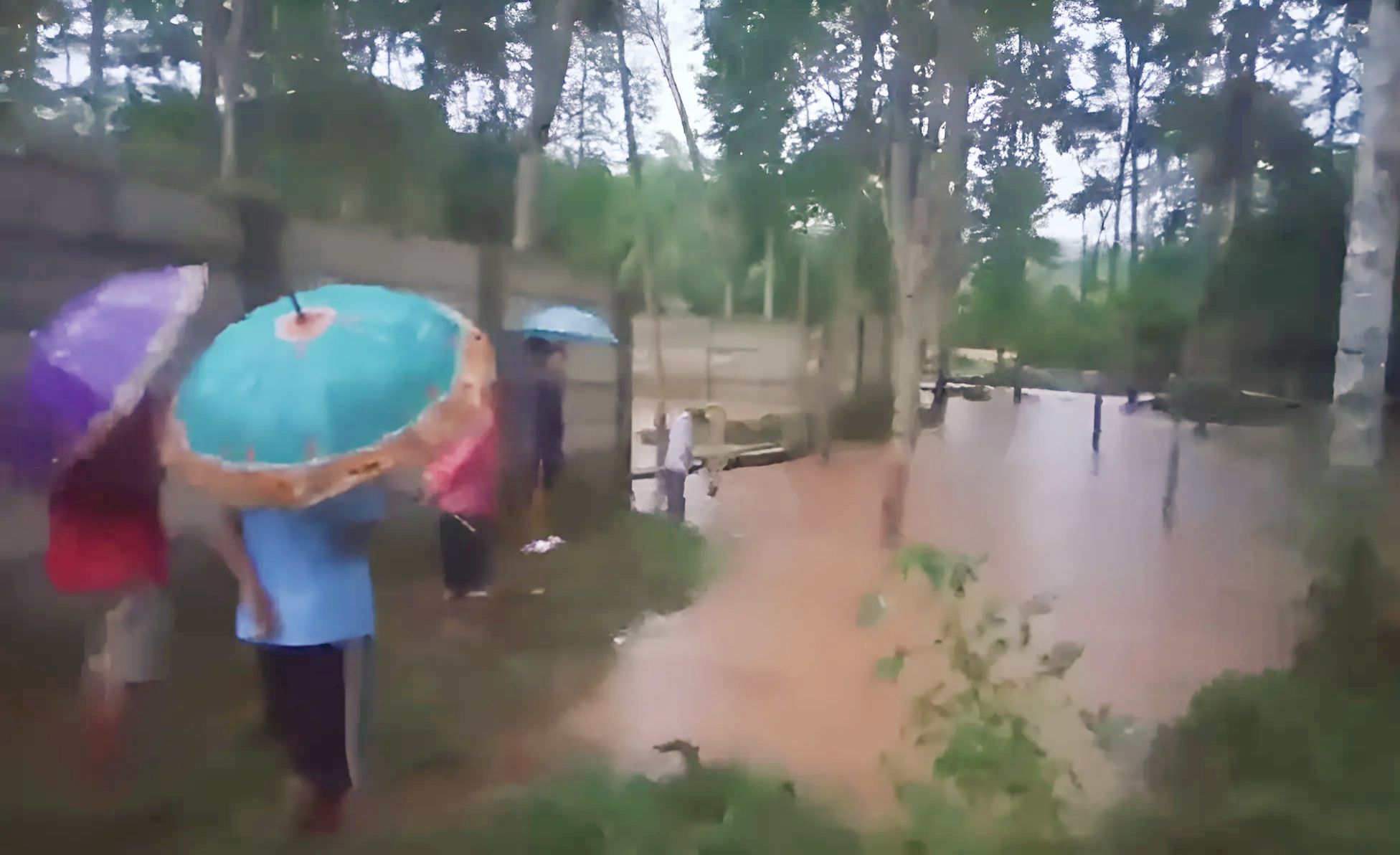 Diterjang Banjir, Stadion Mini Jebol dan 9 Rumah Warga di Kecamatan Giri Mulya Terendam