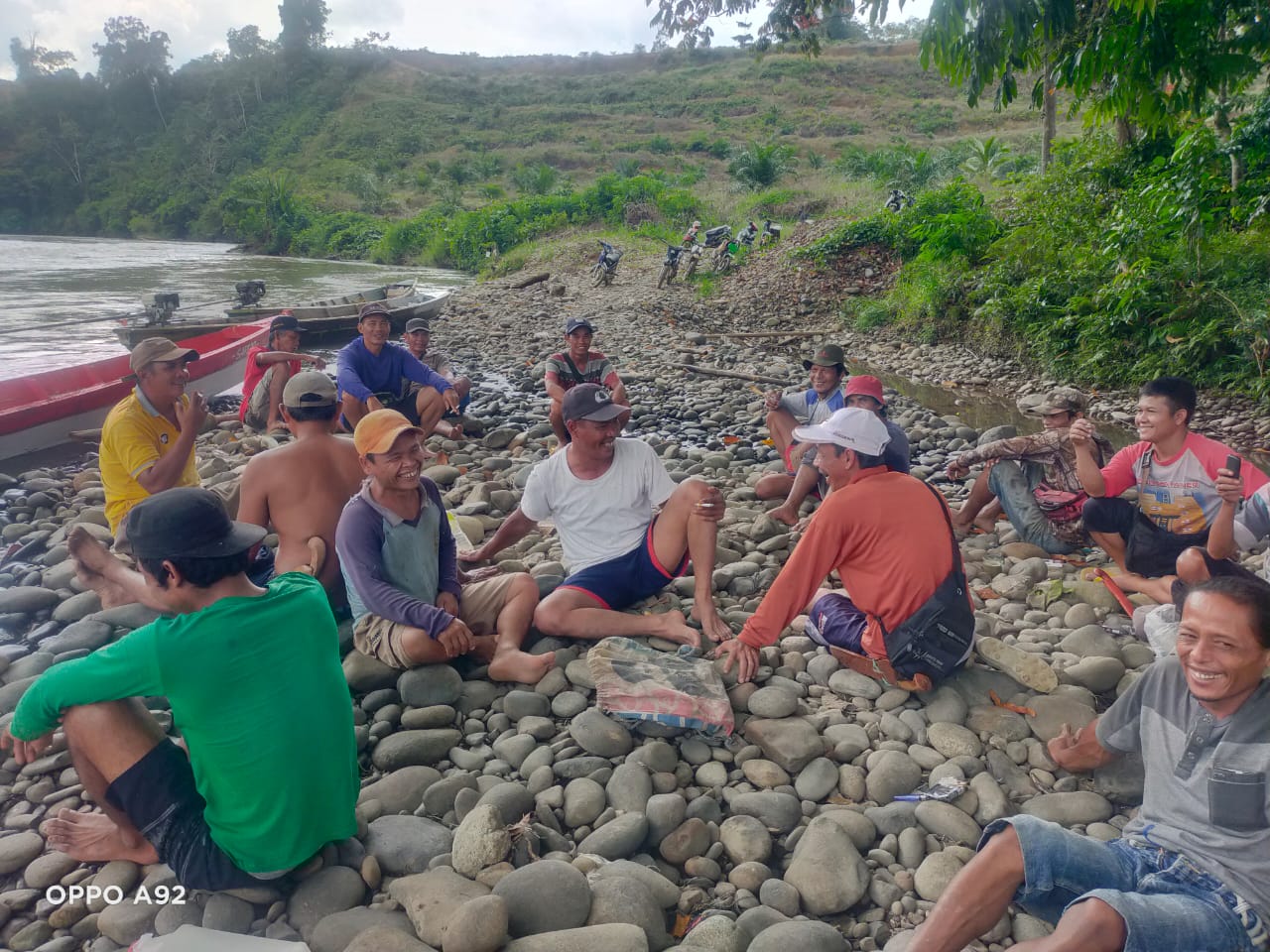 Pencarian Korban Hanyut Diperluas, 10 Biduk Dikerahkan untuk Menyusuri Sungai