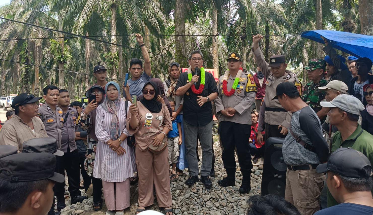 FMBP Persempit Akses Keluar Masuk ke PT Agricinal, Kapolsek: Pertemuan Lanjutan Tunggu Arahan Pj Bupati