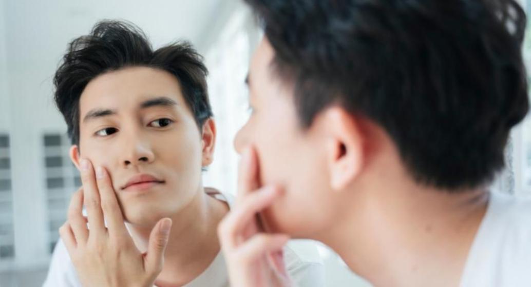 Anti Ribet dan Cocok untuk Pemula, Ini Urutan Basic Skincare Routine Pria