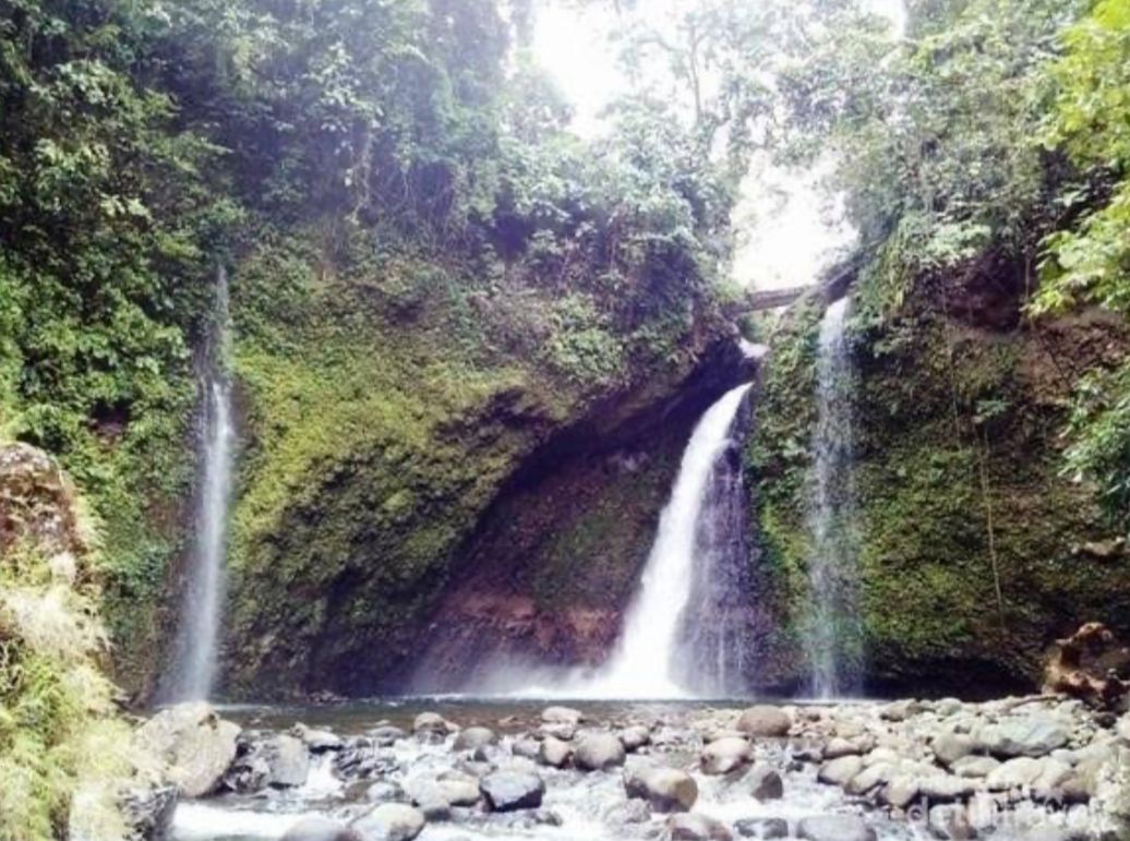 Healing Murah Meriah, Ini 4 Rekomendasi Air Terjun Terdekat dari Arga Makmur