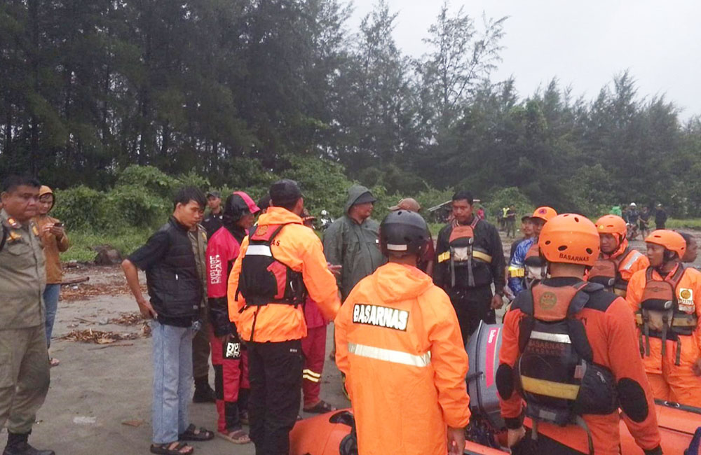 Kapal Karam, Seorang Nelayan Menghilang