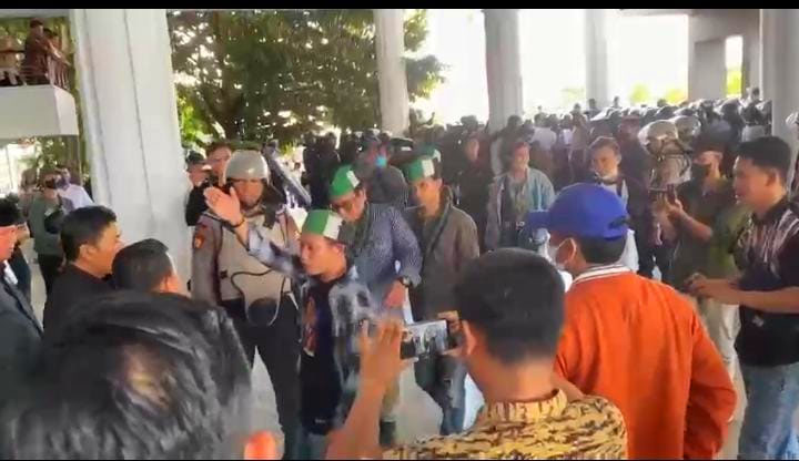 Sandri, Perlawanan dan Independensi Mahasiswa