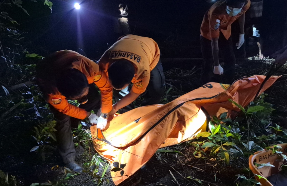 Pergi Cari Berondol, Warga XIV Koto Ditemukan Meninggal di Kebun Sawit