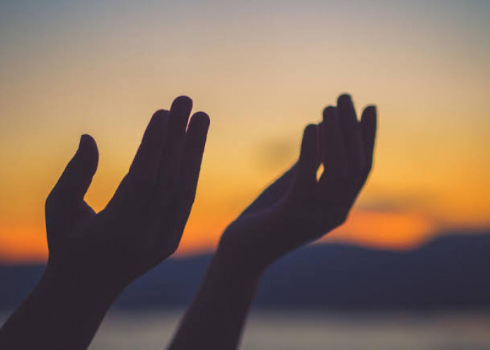 Bacaan Doa-doa Pendek yang Memiliki Pahala Besar Jika Diamalkan