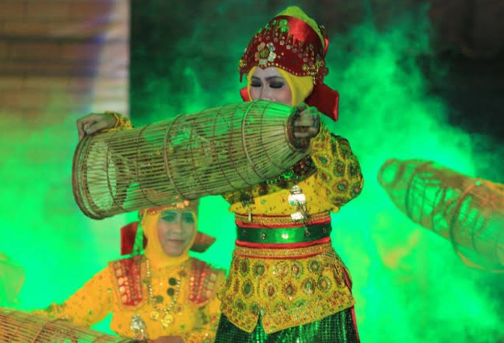 Unik, Ini Tari Kreasi Asal Bengkulu yang Terinspirasi dari Tradisi Menangkap Ikan