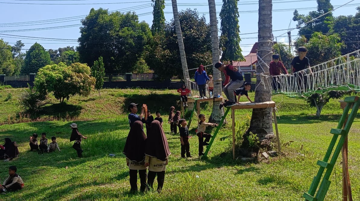 Asah Kemandirian Siswa, SDIT Darul Fikri Gelar Kegiatan Outbond 
