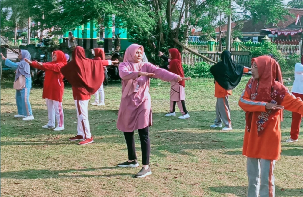 Jaga Kebugaran,  Puluhan Lansia Bandar Ratu Ikuti Senam Sehat