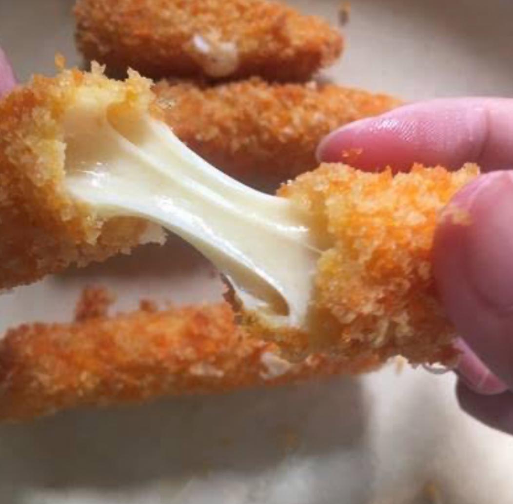 Resep Mozarella Stick, Camilan Viral yang Meleleh di Mulut