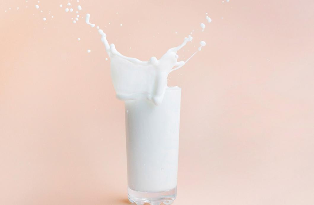 Awas! 3 Makanan Ini Tidak Boleh Dikonsumsi Bersamaan dengan Semangka