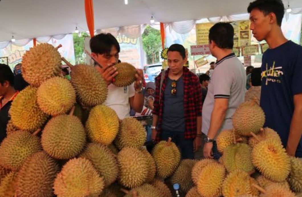 Sering Dijadikan Oleh-oleh Khas Bengkulu, Begini Tips Menghilangkan Bau Durian yang Melekat di Mulut dan Tanga