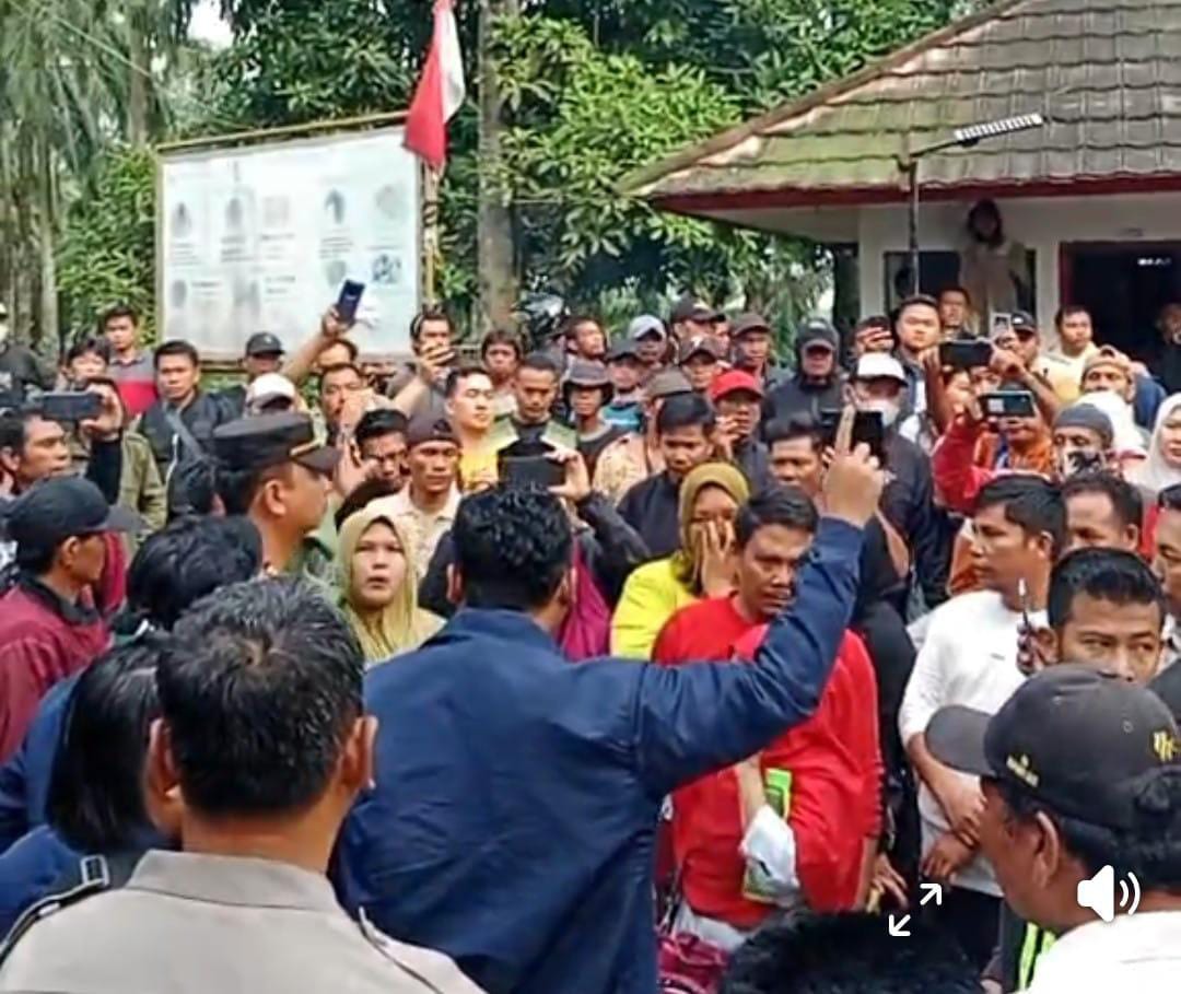 Karyawan PT Agricinal Bentrok dengan Masyarakat FMBP,  Hingga Sore Ini Situasi Masih Memanas