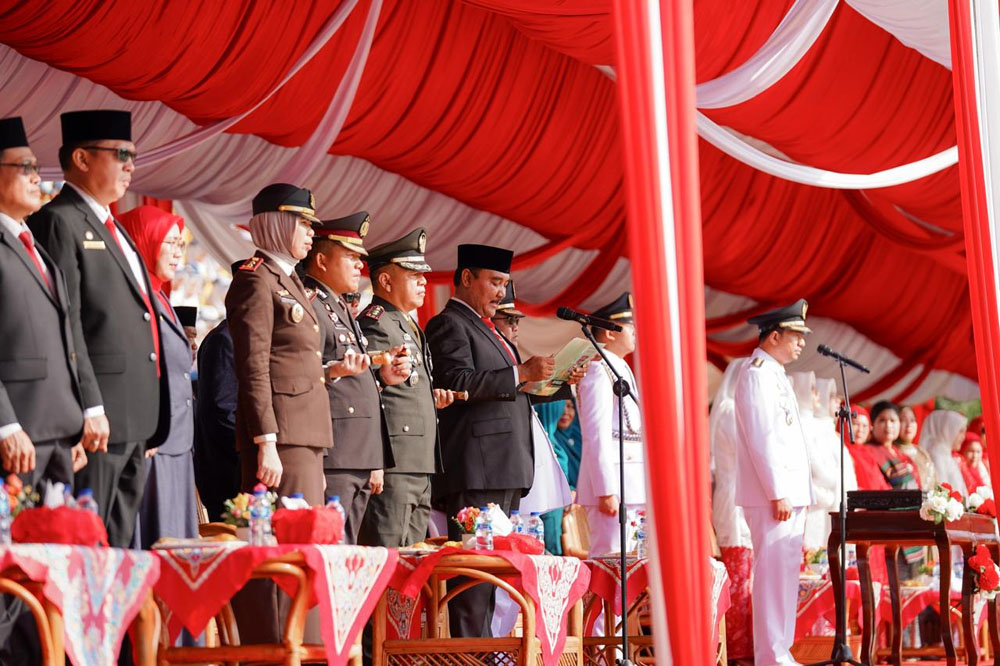 Ketua DPRD BU Bacakan Teks Proklamasi, Parmin: Momentum Lanjutkan Perjuangan