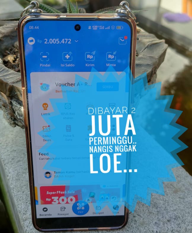 Nangis Banget, Cuma Sambil Rebahan dan Main Hp Dibayar Rp2  Juta Per Minggu