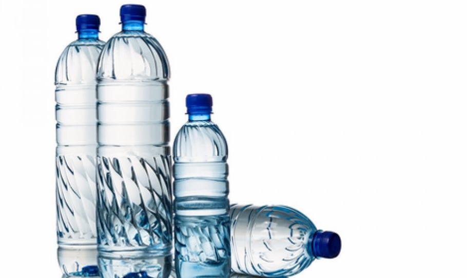 Alasan Mengapa Kita Tidak Boleh Menggunakan Kembali Botol Minum Air Kemasan