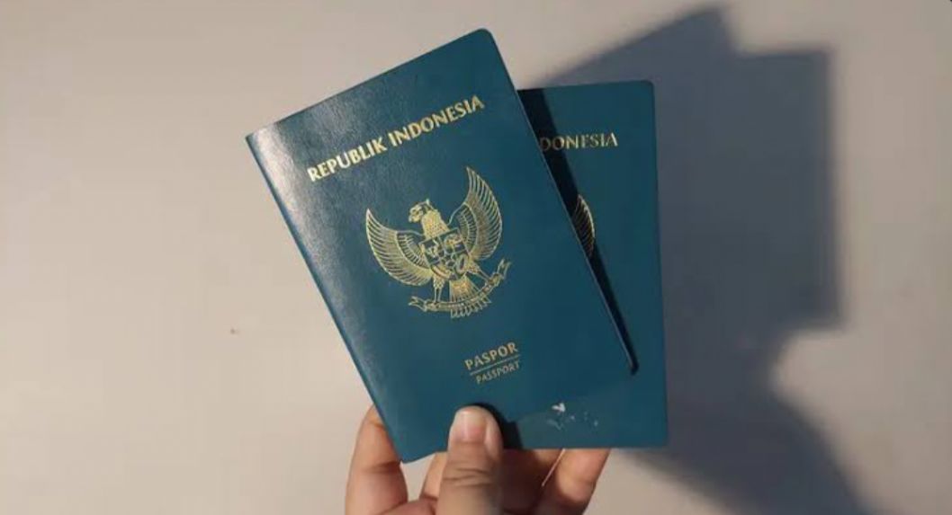 Bukan Hijau Lagi, Paspor Indonesia Akan Ganti Warna di Tahun Ini