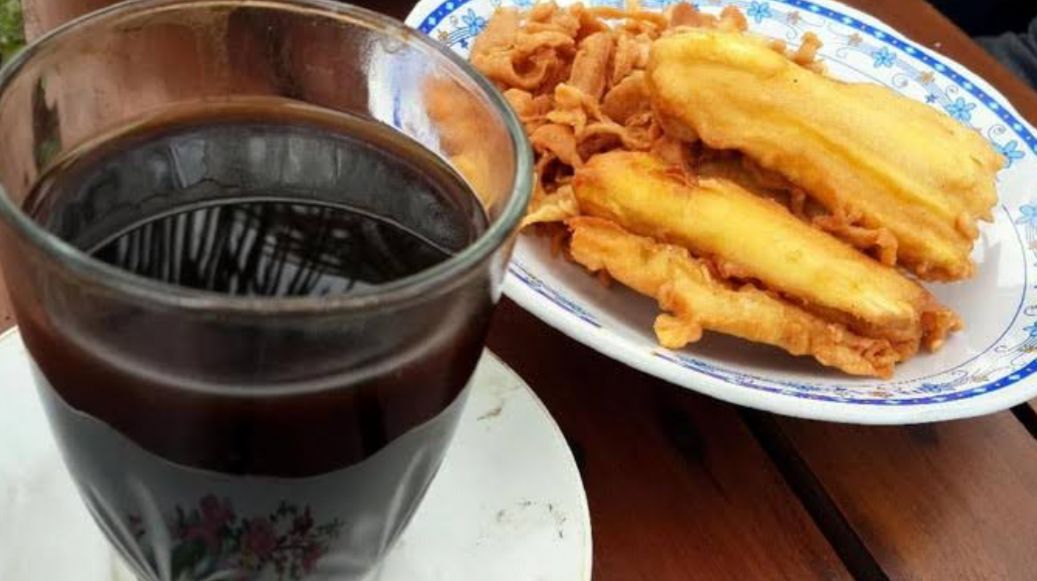 Awas! Kebiasaan Ngopi Seperti Ini Bisa Menyebabkan Berat Badan Naik