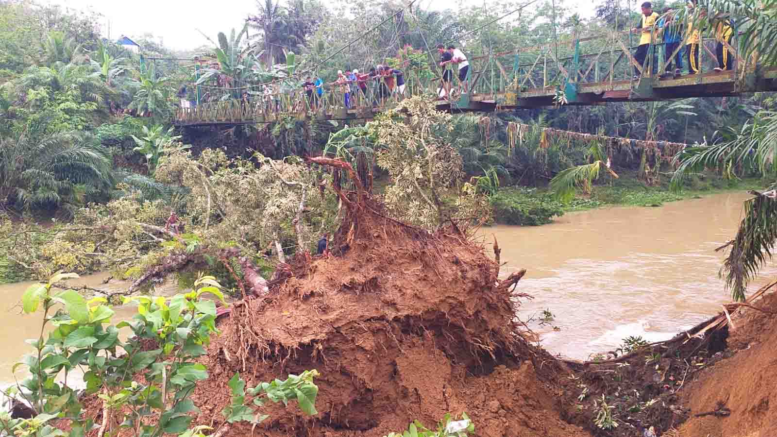 FKKD Ulok Kupai Desak Pemerintah Tangani Kerusakan Jembatan Pagardin
