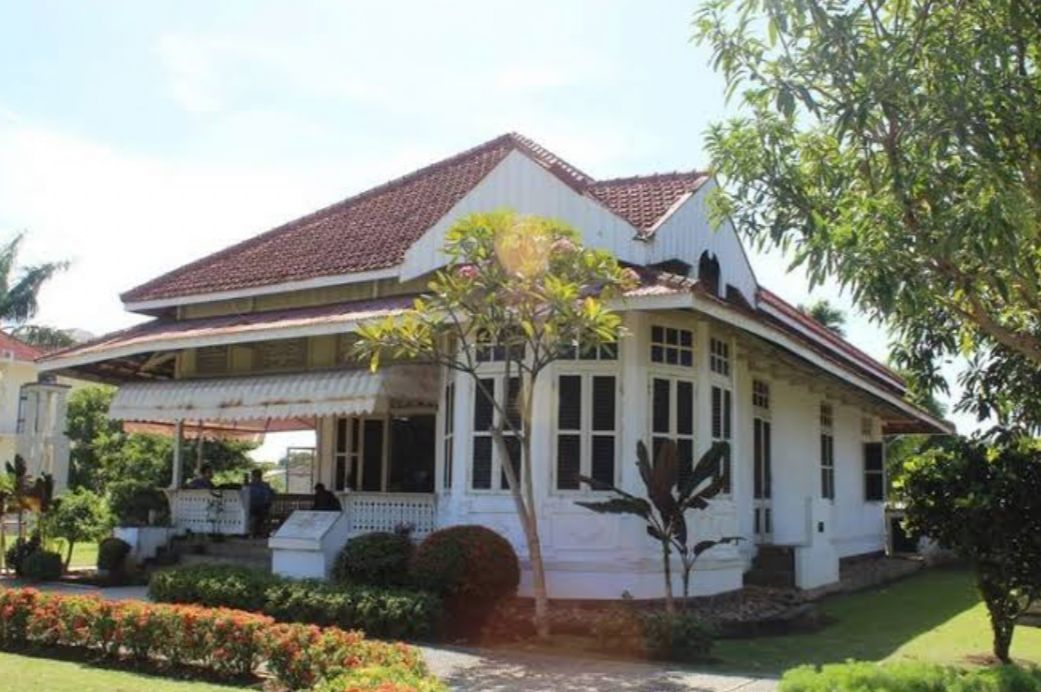 Cerita Air Sumur di Rumah Pengasingan Soekarno, Katanya Bisa Bikin Awet Muda!