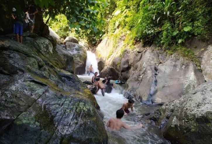 Air Terjun Sengak, Wisata Baru yang Ramai Dikunjungi Gen Z Bengkulu Tengah