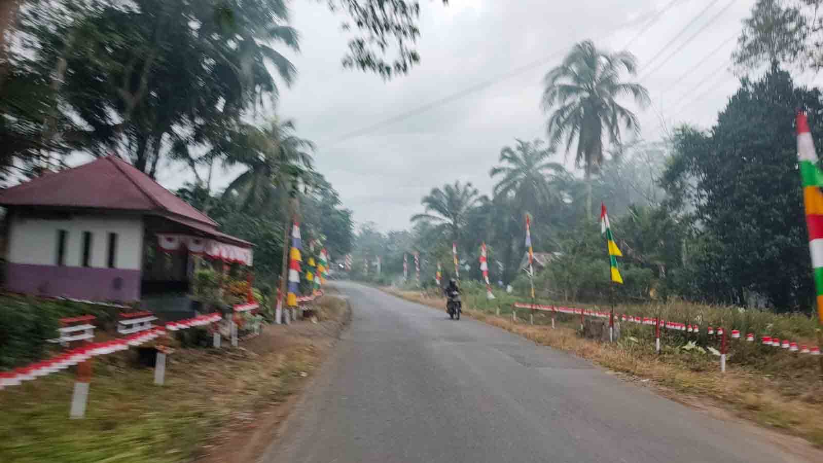 Warga Padang Jaya Mulai Semarakkan HUT RI