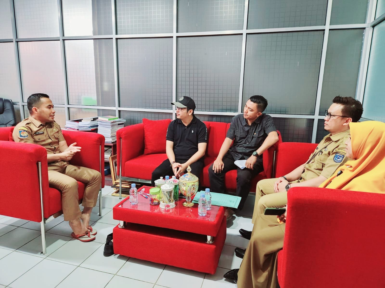 PT MPM dan PT Alno Serahkan Iuran Jamkesda Tahun 2024 untuk 150 Warga Miskin ke Pemkab Bengkulu Utara