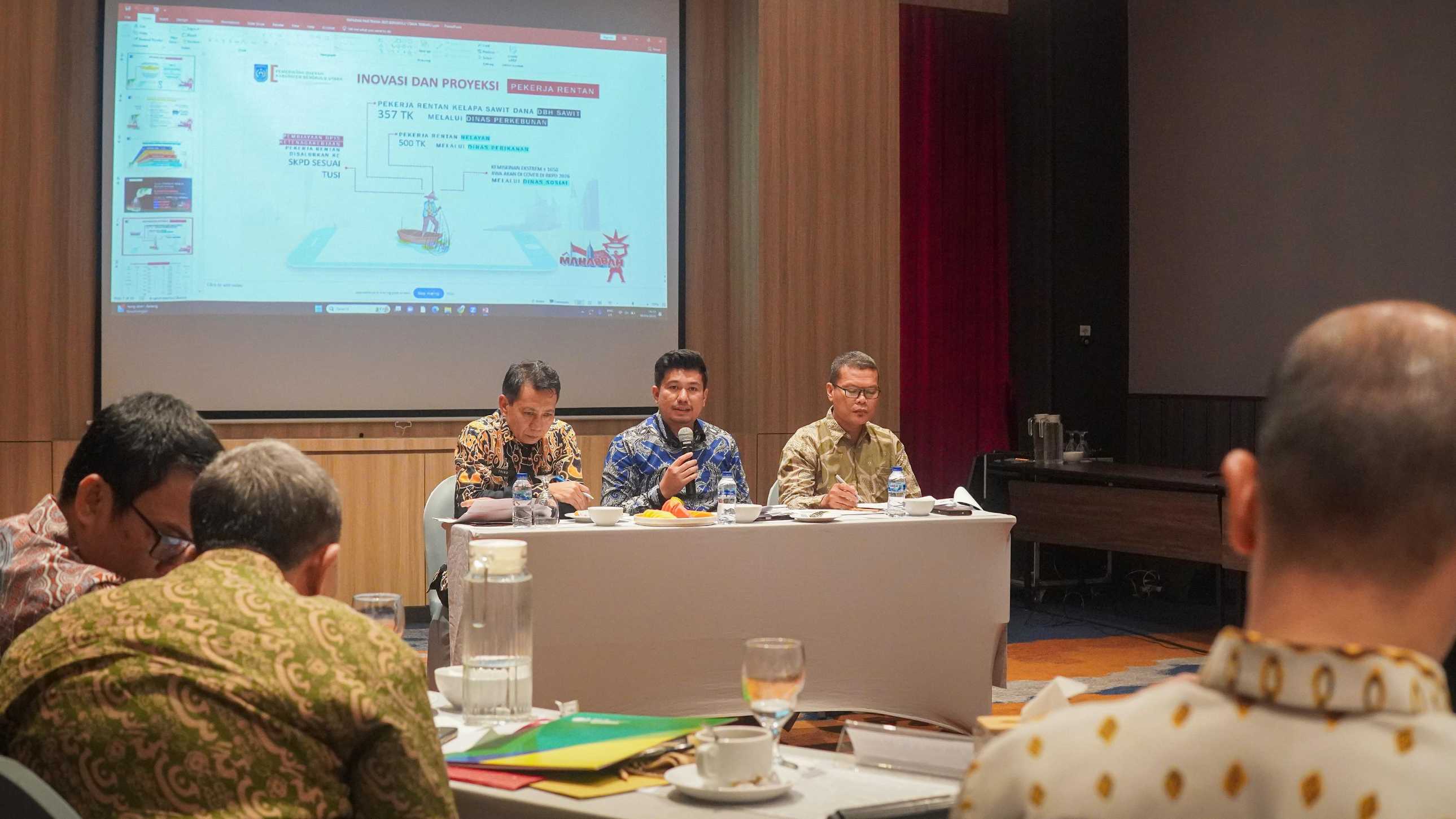 Bupati Bengkulu Utara Tegaskan Komitmen Perlindungan Sosial Ketenagakerjaan dalam Paritrana Award