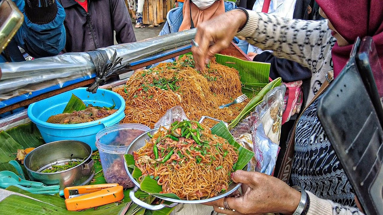 Kuliner Bakmie Bu Ayu Semarang, Cuma Rp5 ribuan Antrinya Kebangetan