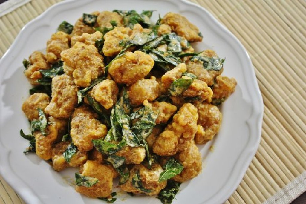 Resep Chicken Salted Egg ala Resto, Cocok Disantap Saat Cuaca Mendung