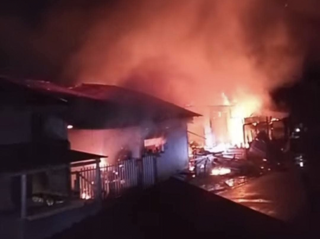 Lima Los Pasar Pulau Payung Ludes Terbakar, Kerugian Ditaksir Tembus Rp1 Miliar