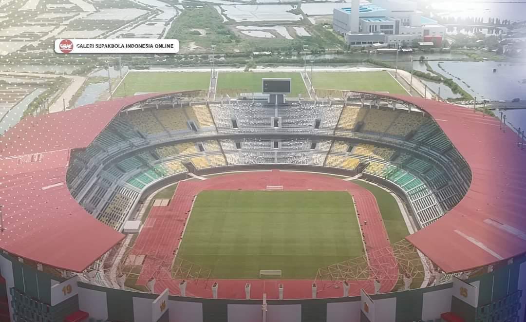 Dibangun di Persawahan, Pelatih Ekuador Kagum Megahnya Stadion GBT Surabaya