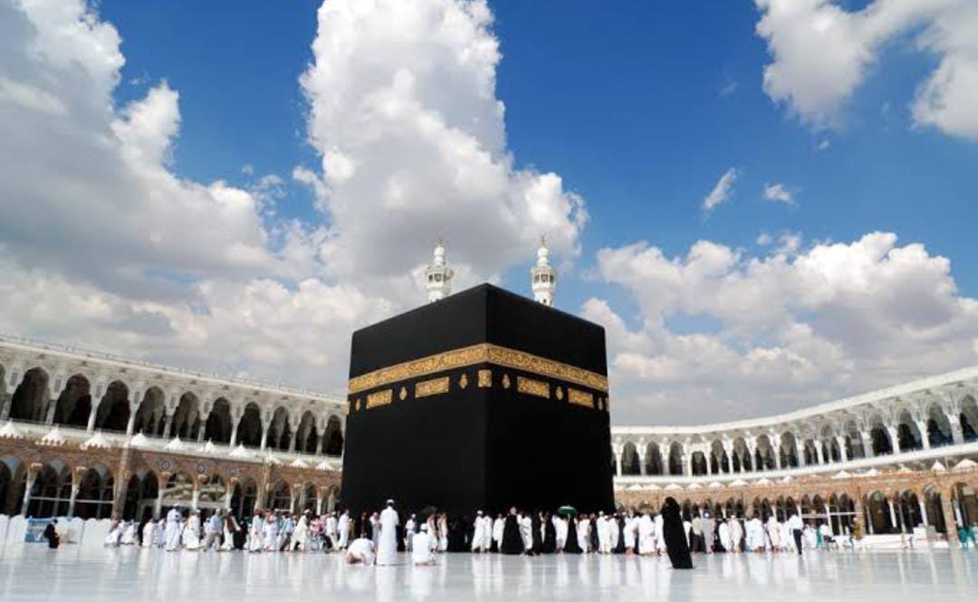 ﻿Tiket Bisa Pesan Via Online, Umrah Hanya Perlu Ongkos Mulai Rp3 Jutaan Saja