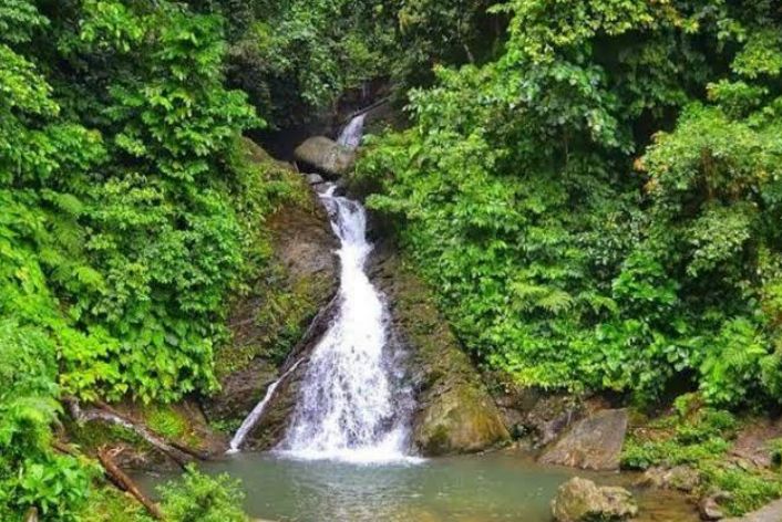 Air Terjun Geluguran, Jadi Wisata Bahari Andalan Masyarakat Bengkulu Selatan 