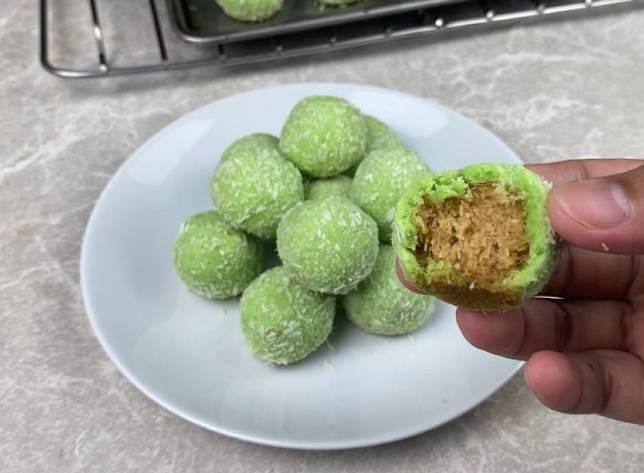 Bukan Kue Basah, Namun Klepon Ternyata Juga Bisa Dijadikan Kue Kering yang Lezat dan Tetap Tradisional