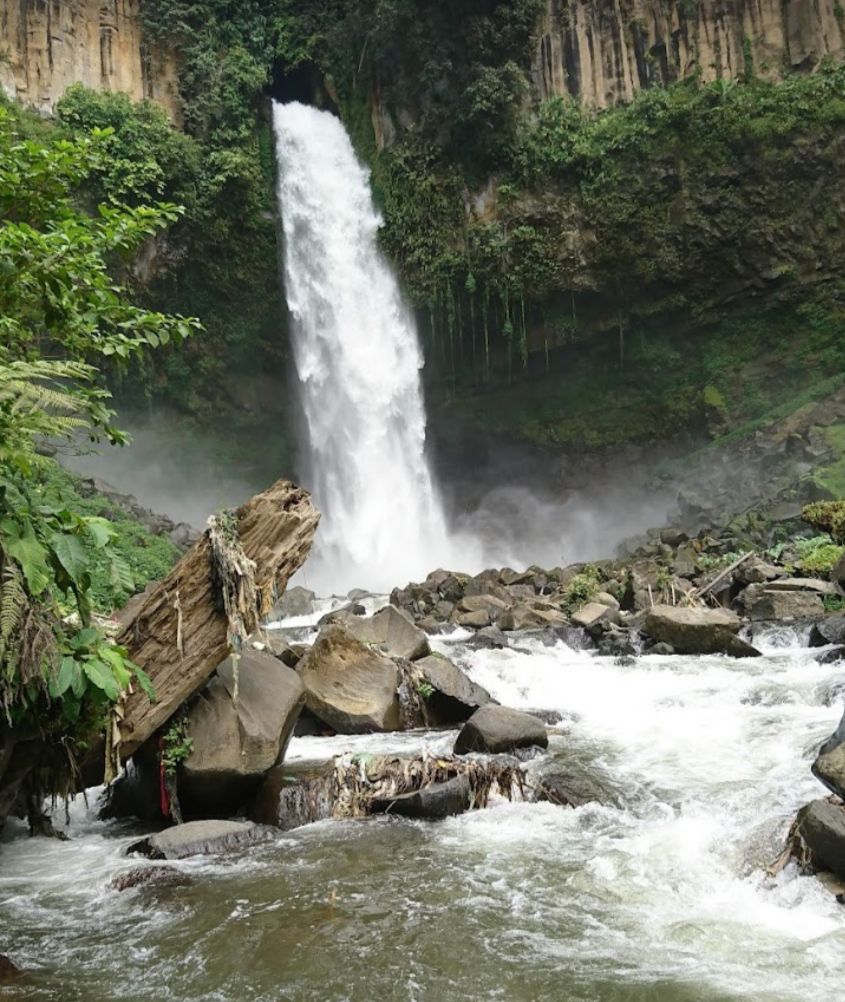 ﻿Air Terjun Tangga Seribu, Wisata Alam Tersembunyi di Desa Kepala Curup Bengkulu