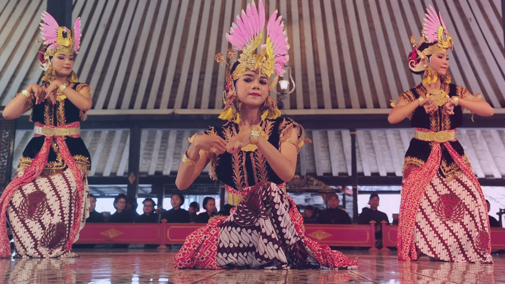 Menelusuri Kekayaan Budaya Suku Masyarakat Jawa