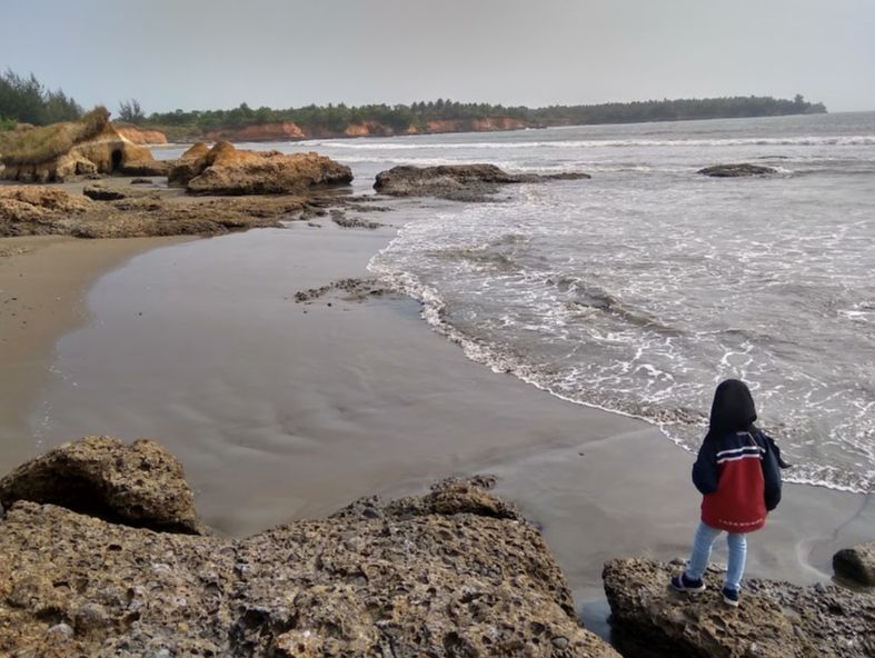 Masih Sepi Pengunjung, Wisata Pantai Harapan Cocok Untuk Buat Konten Ala-ala