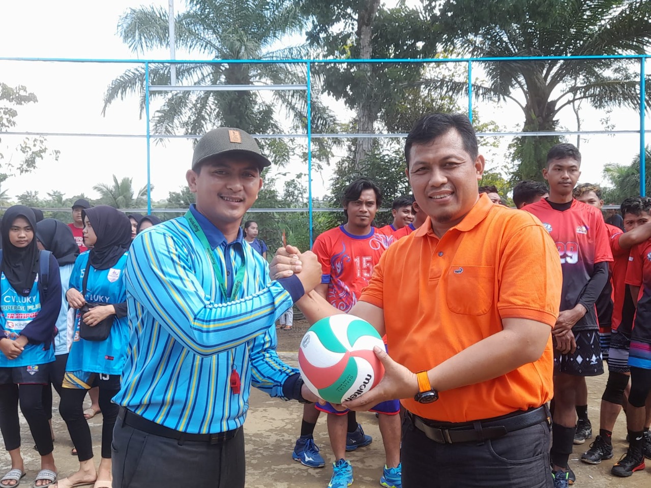 Pulang Kampung, Sujono Buka Turnamen Bola Voli