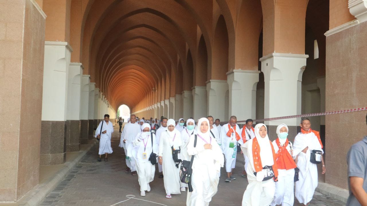 Jamaah Calon Haji Indonesia Mulai Bergerak dari Madinah ke Mekkah