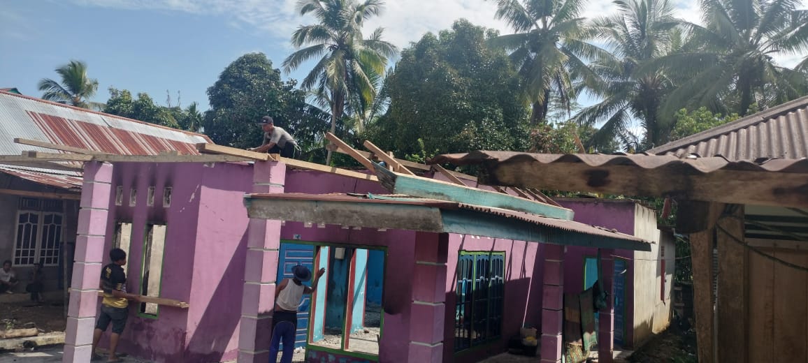  Bantu Korban Kebakaran, Pemdes Lubuk Mindai Alokasikan Kas Desa