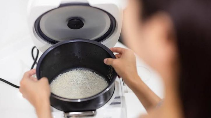 Seperti Apa Spesifikasi Rice Cooker Gratis yang Mau Dibagikan Pemerintah untuk Masyarakat?