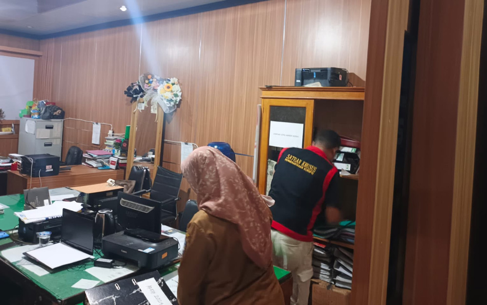 Aroma Dugaan SPPD Fiktif Rp 5,7 M, Sekretariat Dewan Digeledah